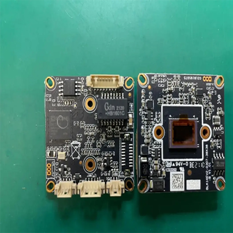 Evolutionis et Impact Circuituum Integratorum in hodiernis Electronics